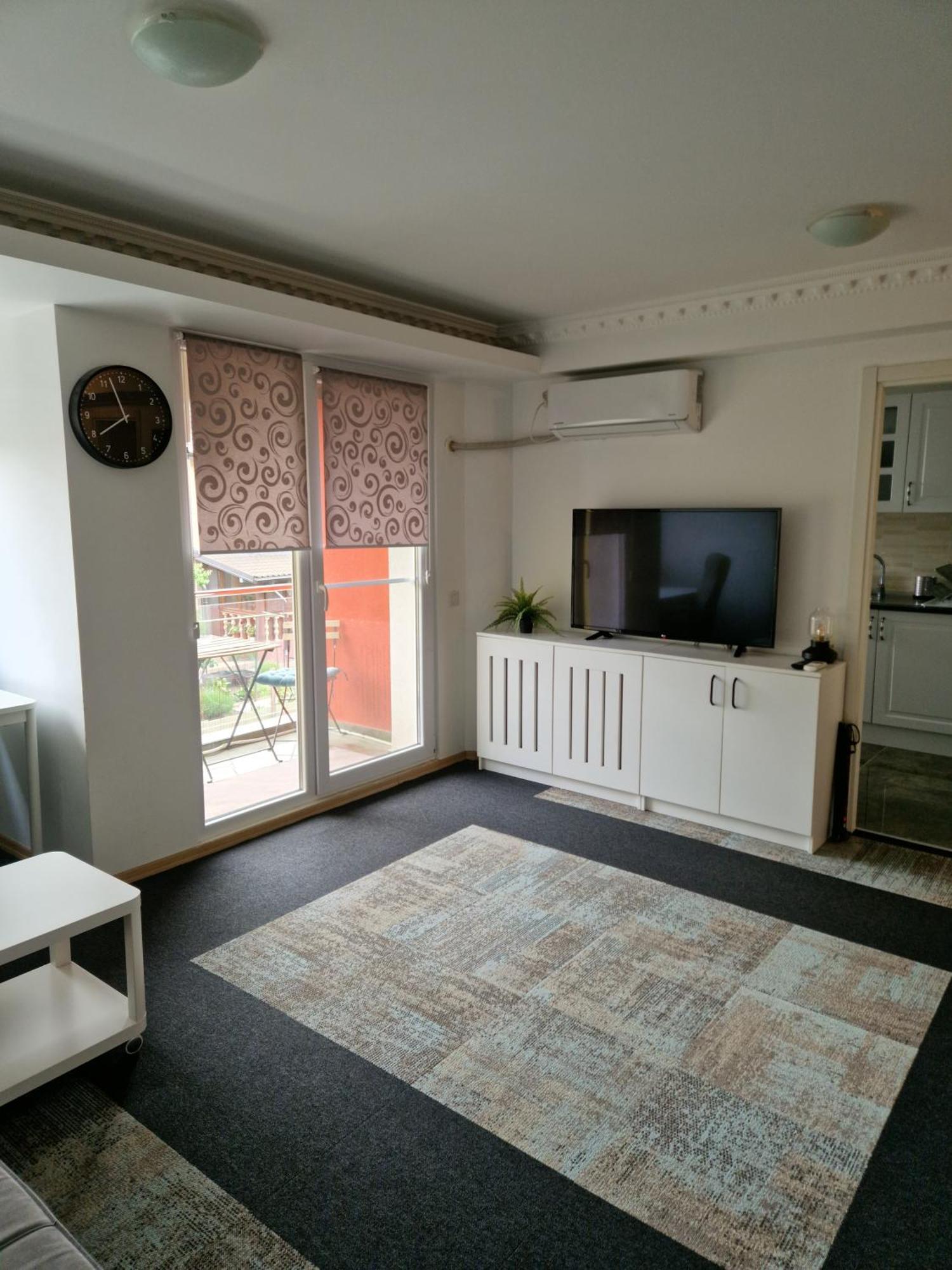 Apartament In Otopeni Exterior photo